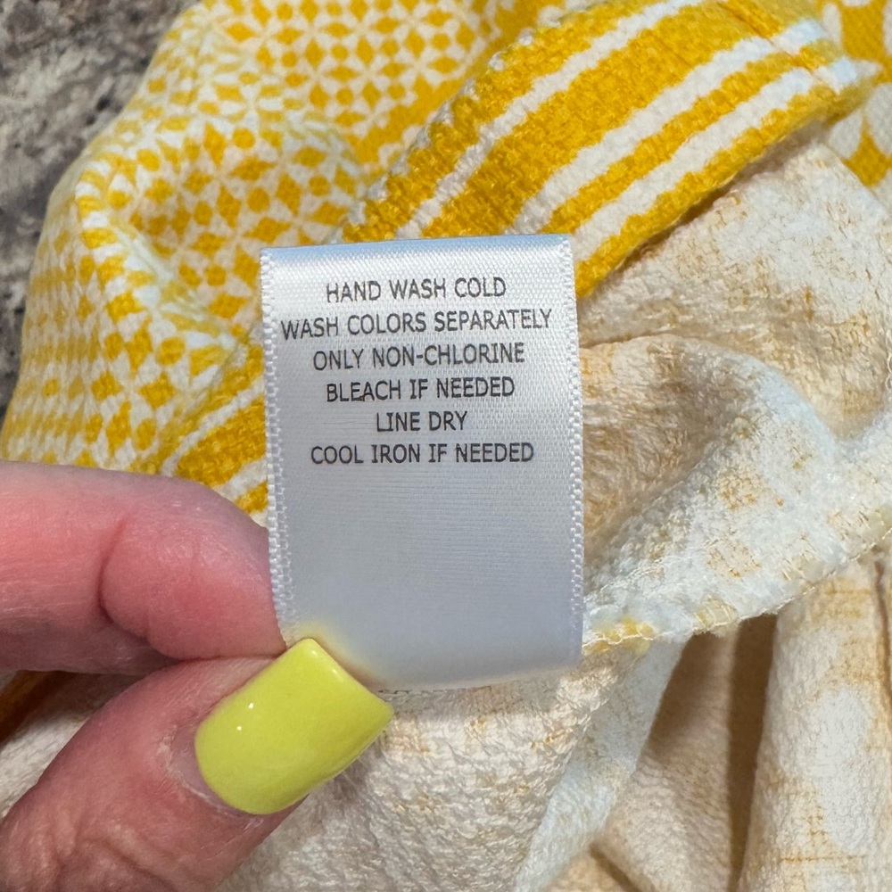 Women’s Taylor Yellow and White Patterned Dress - Picture 7 of 7